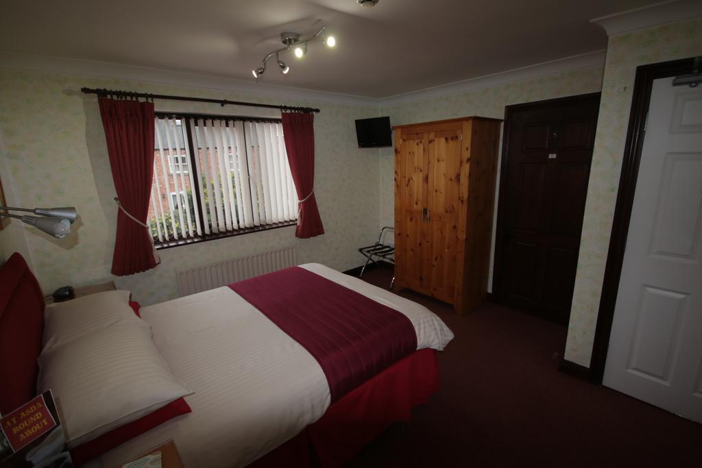 Eagles Guest House Lincoln Exterior photo