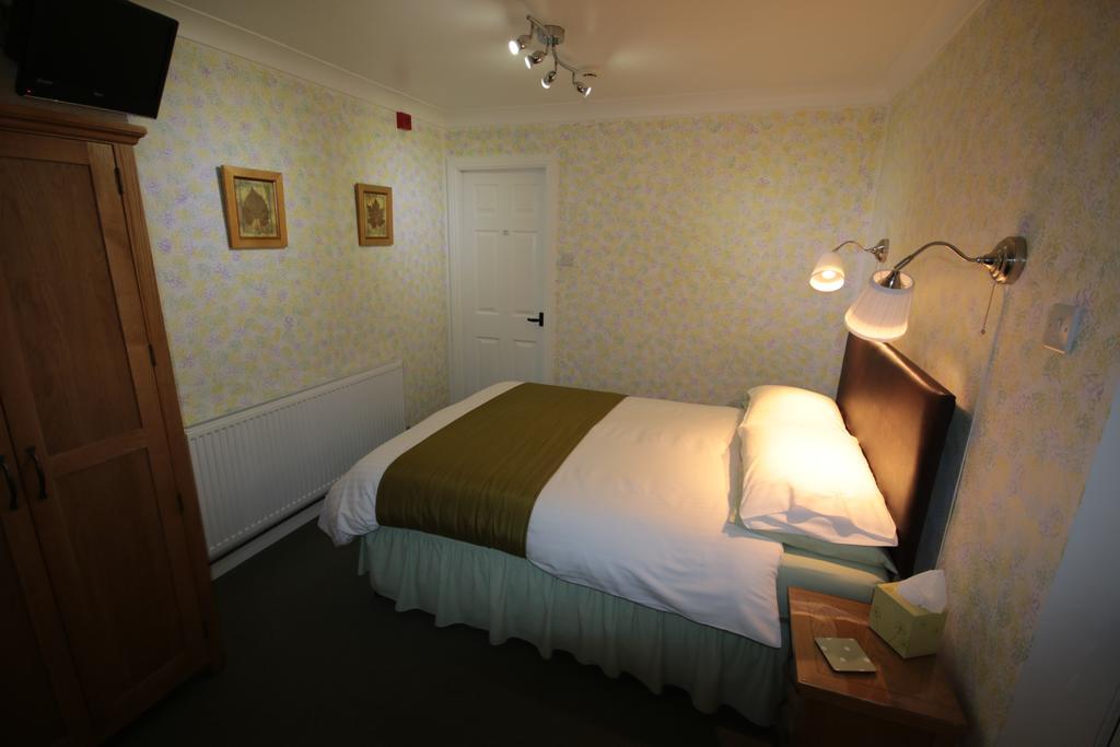 Eagles Guest House Lincoln Exterior photo